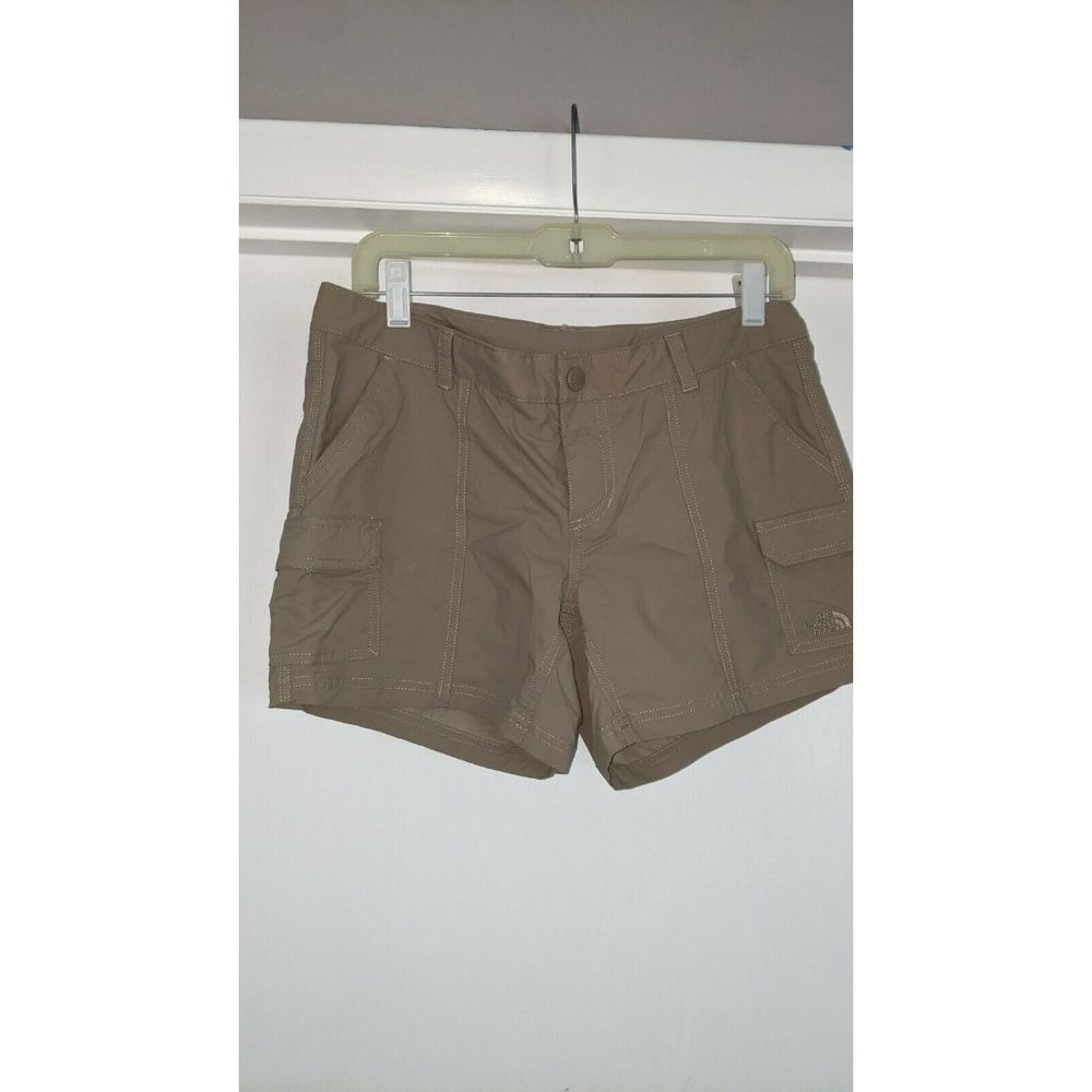 The North Face Womens 6 Tan Cargo Shorts Nylon NWOT